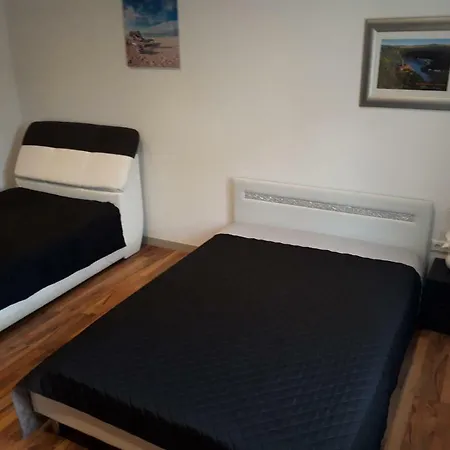 Bitscher Str.70 Apartment