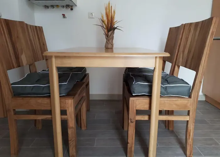 Appartement Bitscher Str.70 *